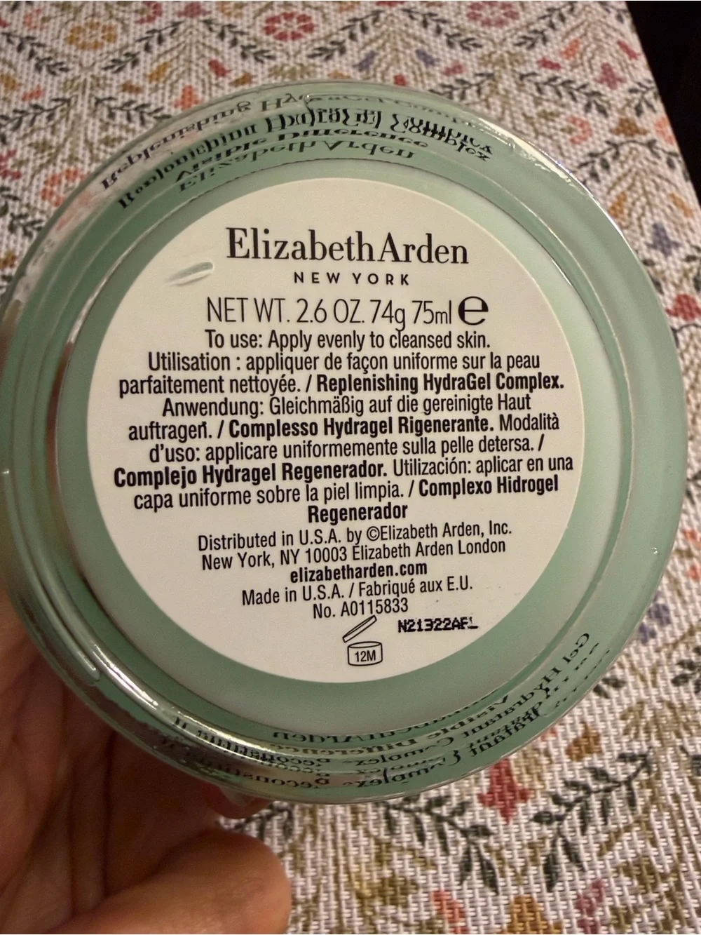 Elizabeth Arden Visible Difference Hydrating Gel Cream in Mint Green